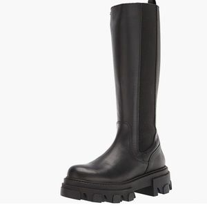 LIKE NEW Edna Steve Madden Boots
